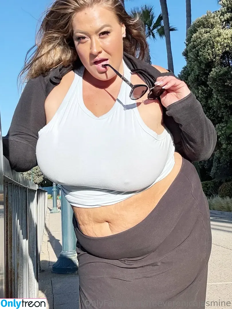 freeveronicajasmine nude photo #0084 (thatveronicajasmine)