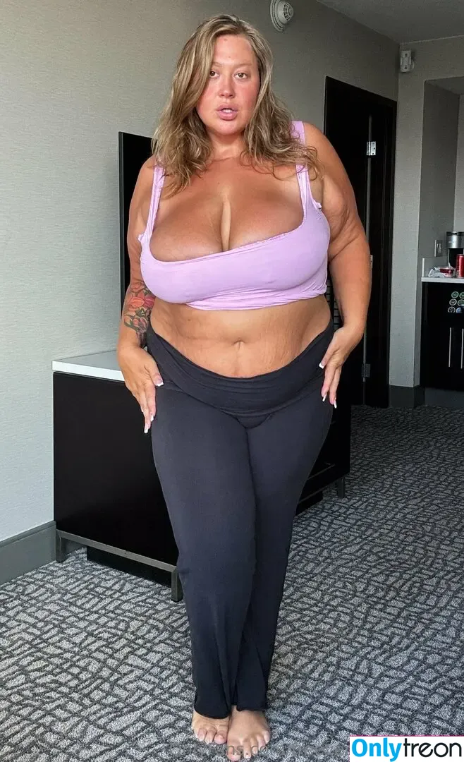 freeveronicajasmine nude photo #0131 (thatveronicajasmine)