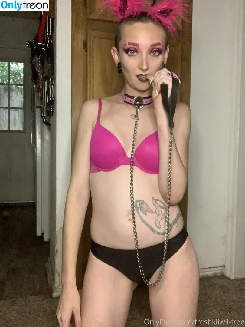 freshkiiwii-free nude photo #0002 (fresh.kiiwii)
