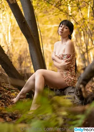freshleaslovakia / liasoloviiova nude photo #0032