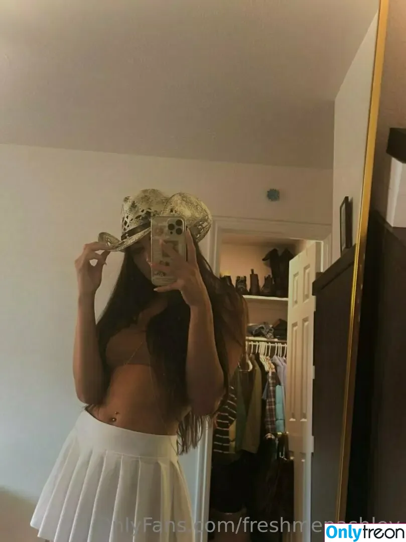 freshmenashley nude photo #0845 (heyitsmenashly)