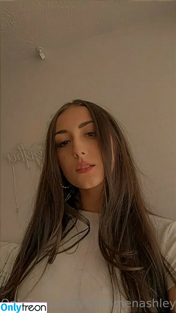 freshmenashley nude photo #0917 (heyitsmenashly)