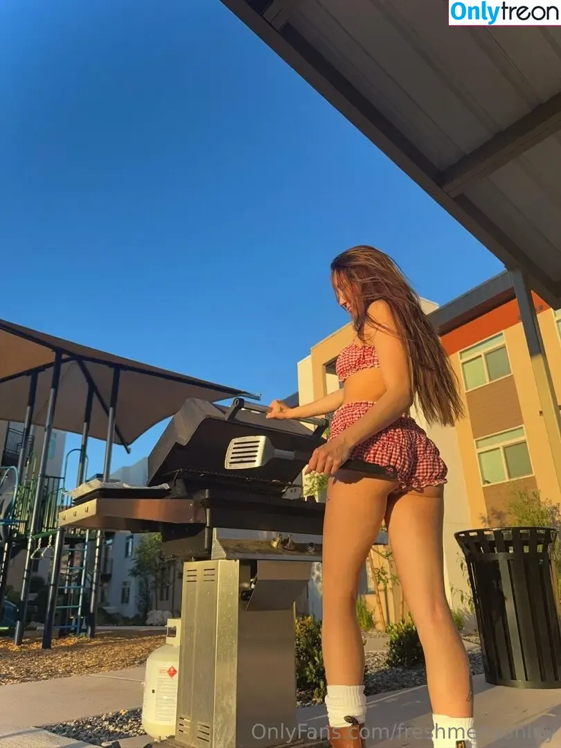 freshmenashley nude photo #1588 (heyitsmenashly)