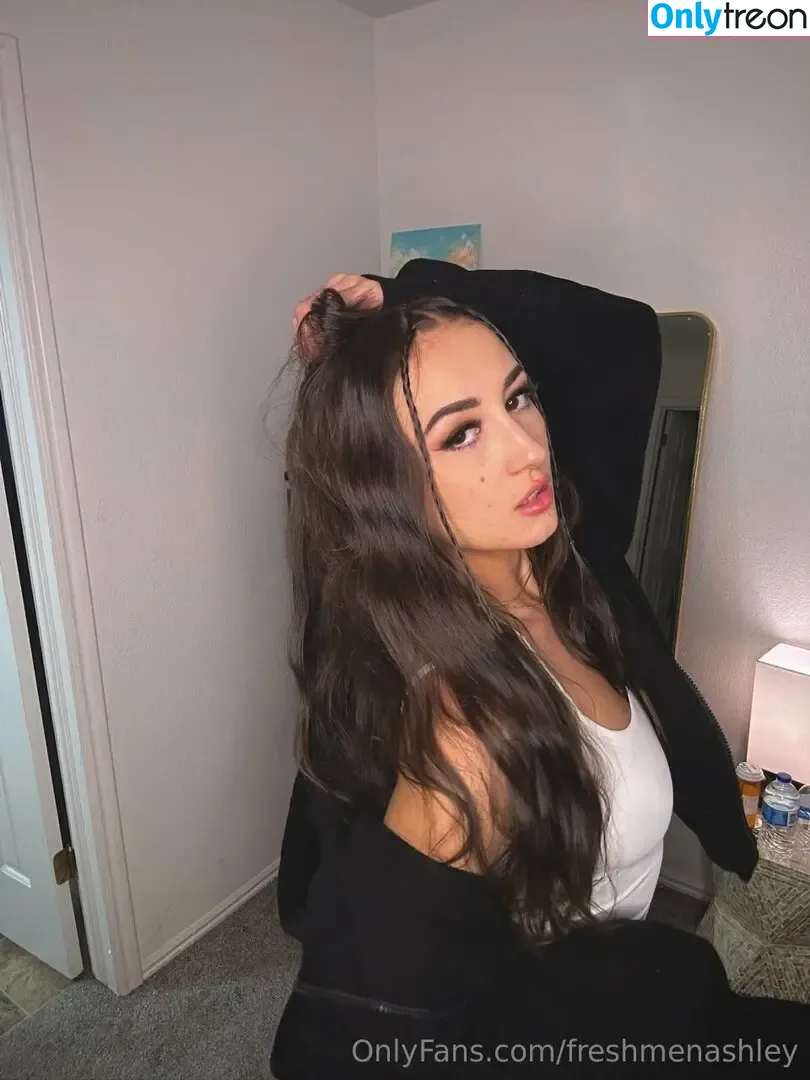 freshmenashley nude photo #1613 (heyitsmenashly)