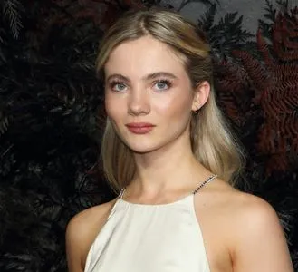 Freya Allan / Ciri / freyaallan / freyaallann nude photo #0001