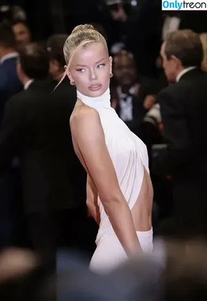 Frida Aasen / frida_aasen nude photo #0112