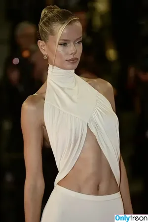 Frida Aasen / frida_aasen nude photo #0114