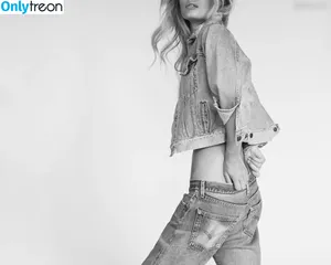 Frida Aasen / frida_aasen nude photo #0186