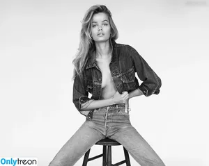 Frida Aasen / frida_aasen nude photo #0187