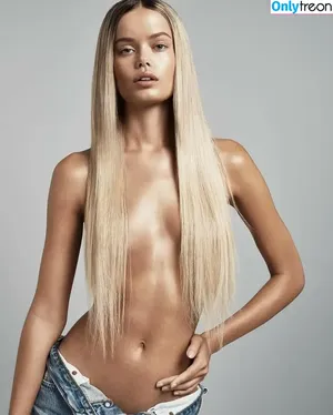 Frida Aasen / frida_aasen nude photo #0205