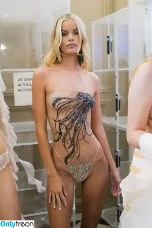 Frida Aasen / frida_aasen nude photo #0206