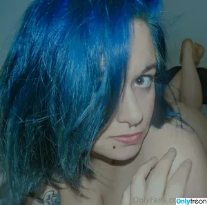 friigg / frigg_official nude photo #0001