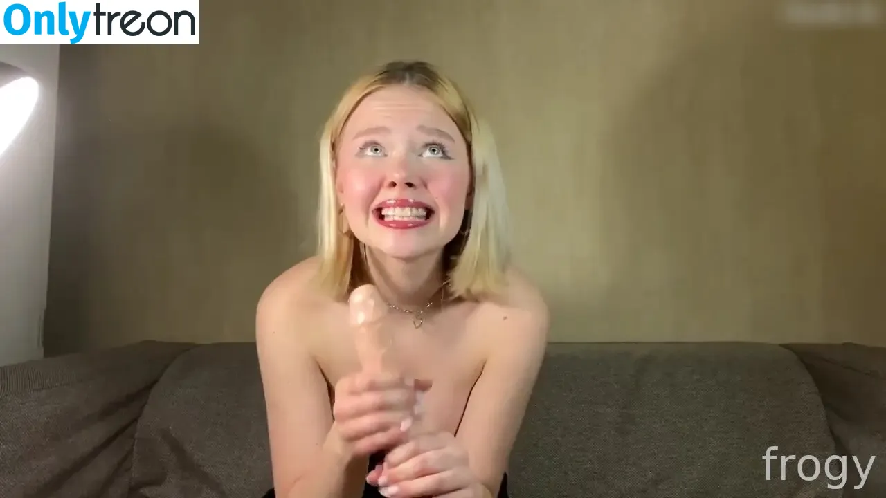froggggy nude photo #0262 (froggytheband)