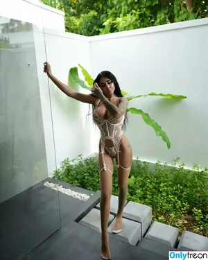 fuckbitoni / bitch666 / marthamodel / sexymarthaa / withlovemarthaa nude photo #0048
