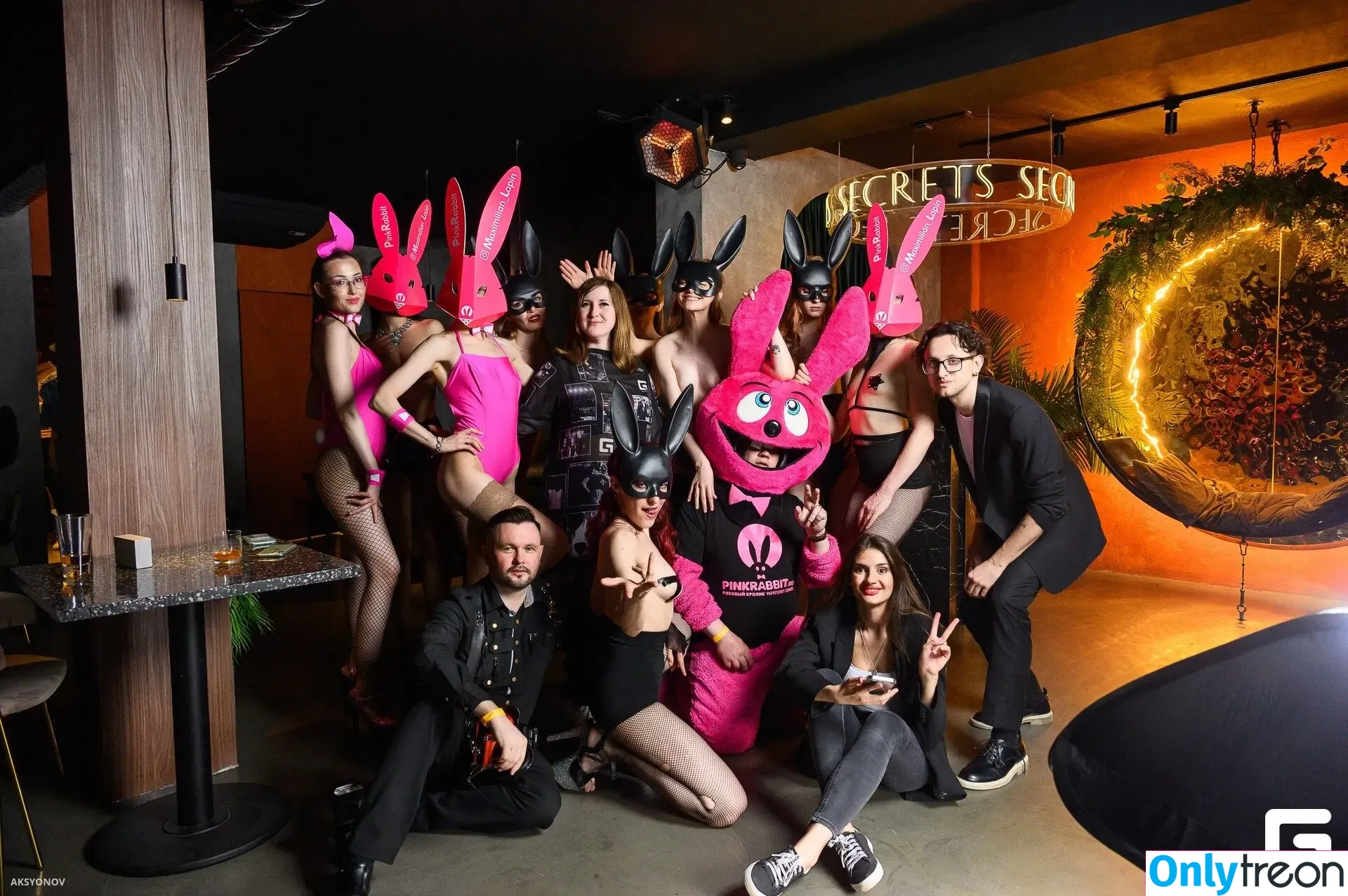 Funky Town nude photo #0013 (Meybol Pais / funkytown.official)