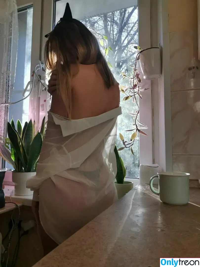 funsnail nude photo #0720 (Funnycat / Maria smirnova)