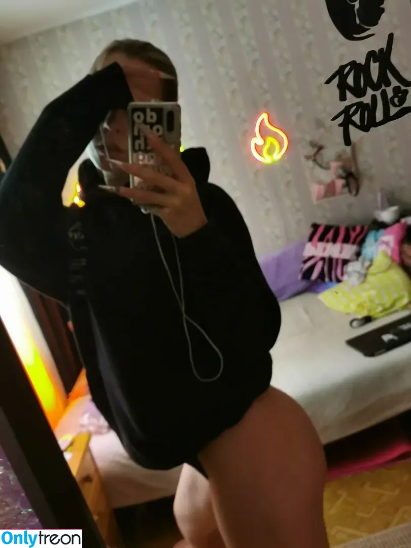 funsnail nude photo #0957 (Funnycat / Maria smirnova)