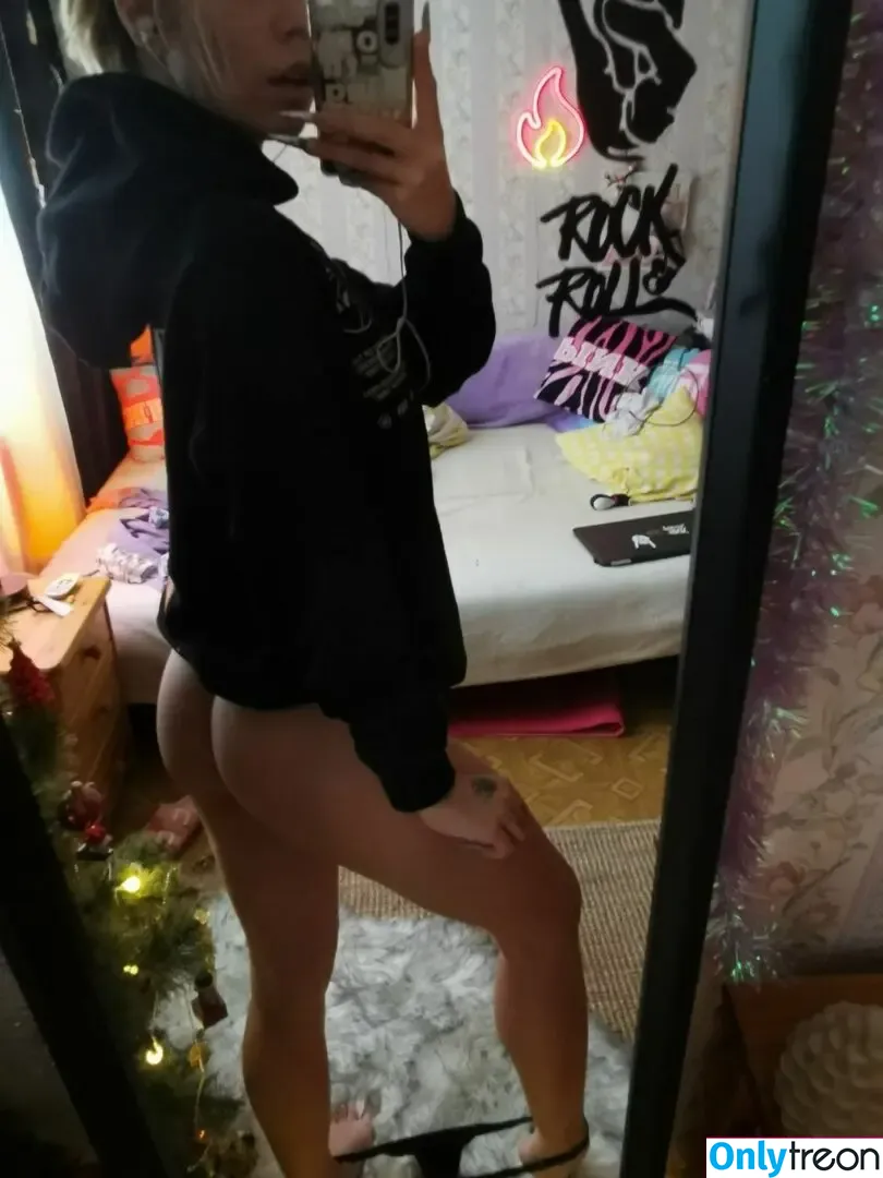 funsnail nude photo #0958 (Funnycat / Maria smirnova)