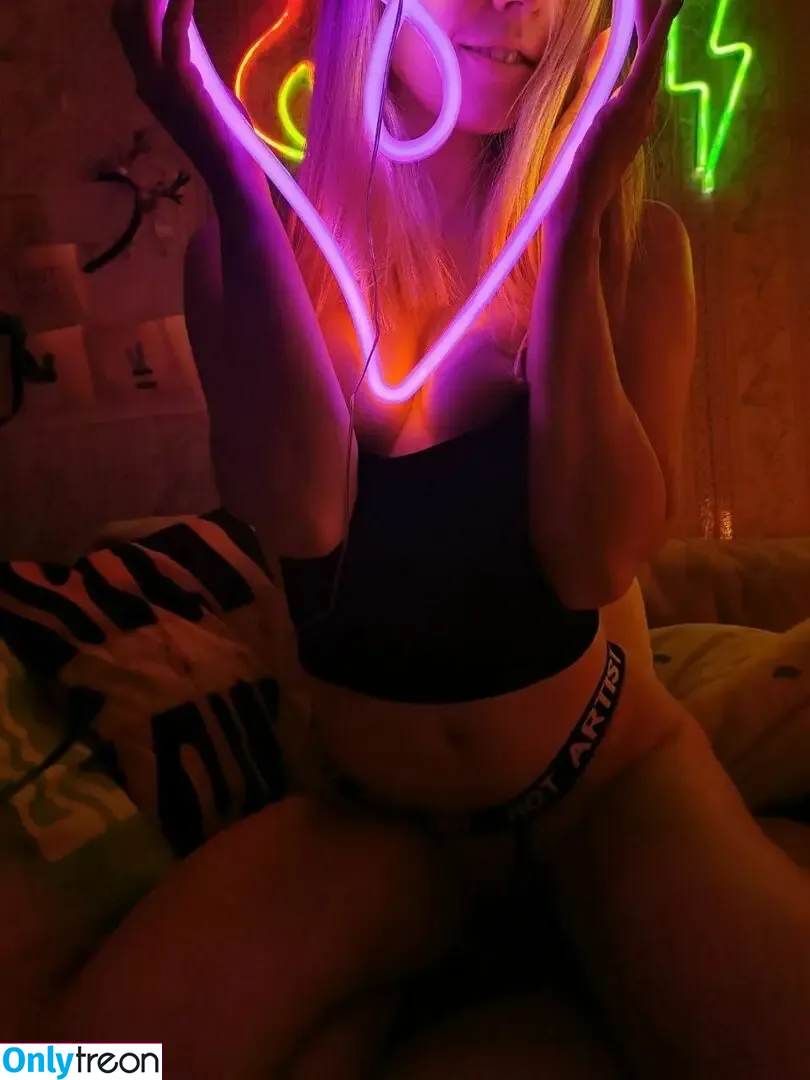 funsnail nude photo #0962 (Funnycat / Maria smirnova)