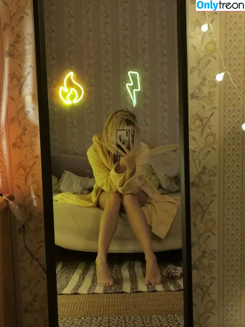 funsnail nude photo #1030 (Funnycat / Maria smirnova)