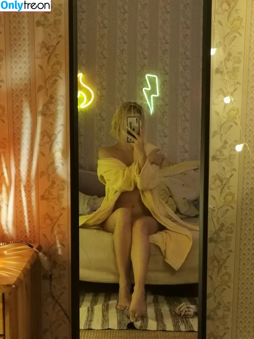funsnail nude photo #1031 (Funnycat / Maria smirnova)