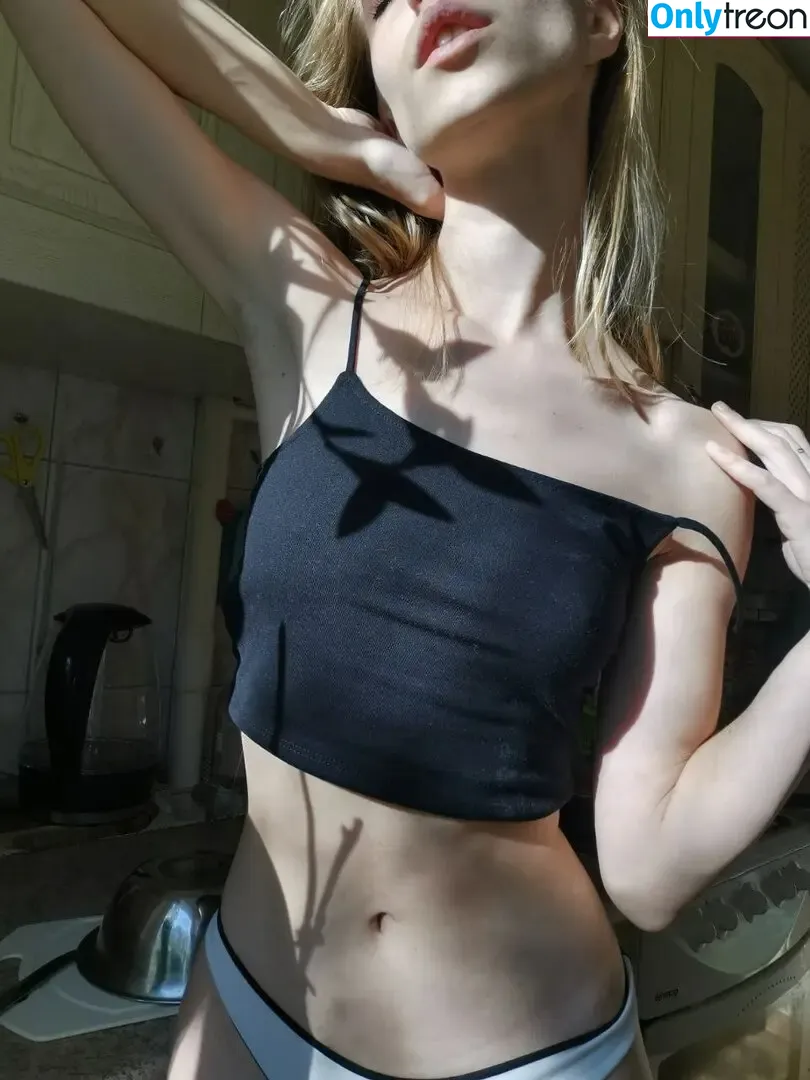 funsnail nude photo #1156 (Funnycat / Maria smirnova)