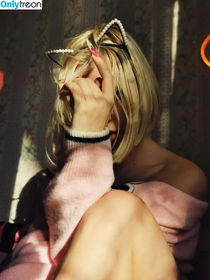 funsnail nude photo #1222 (Funnycat / Maria smirnova)