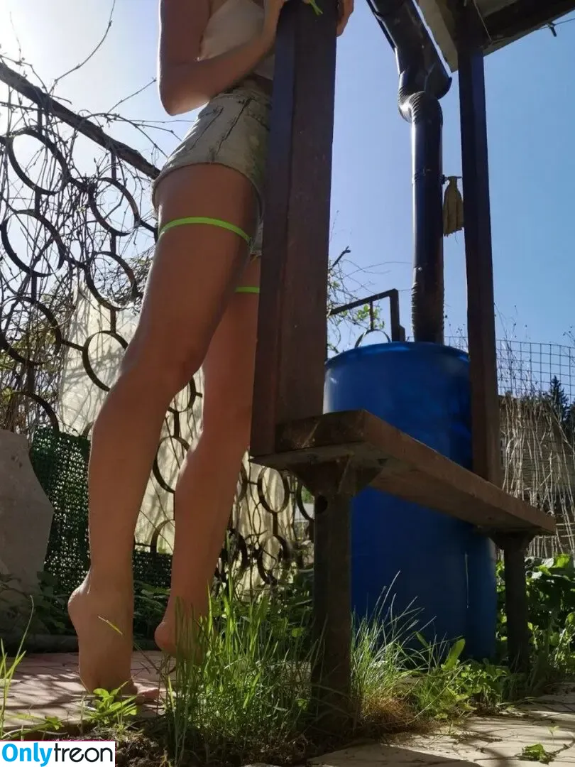 funsnail nude photo #1534 (Funnycat / Maria smirnova)