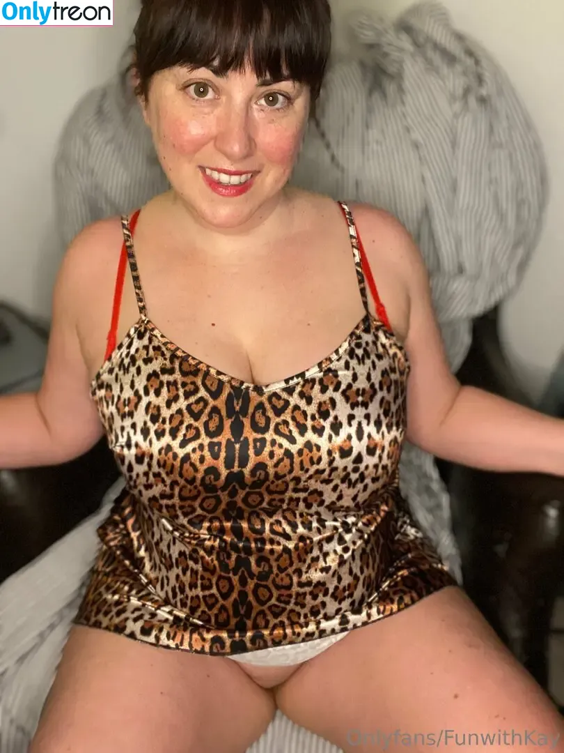 Funwithkay82 nude photo #0021 (Funwithkay)