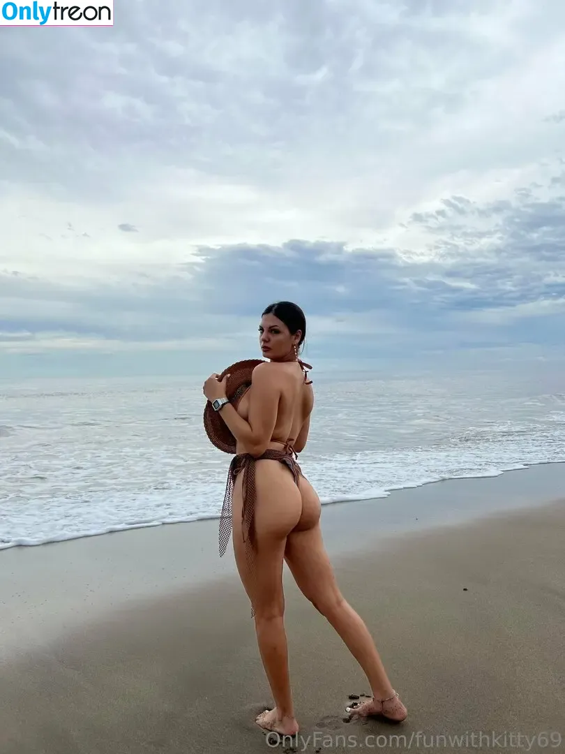 funwithkitty69 nude photo #0023 (funwithkitty69)