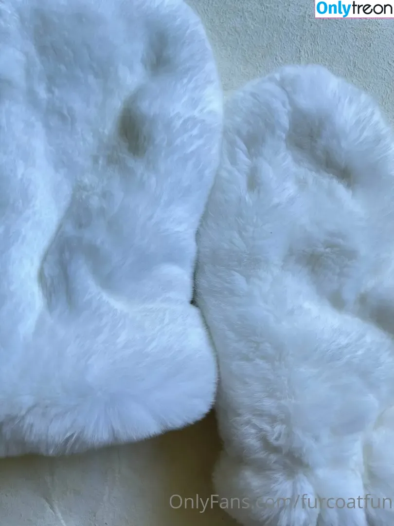 furcoatlove nude photo #0001 (furcoatlove)