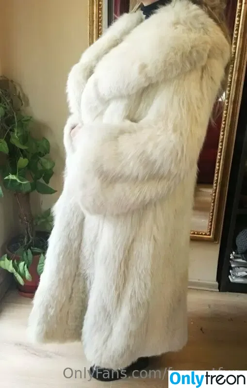 furcoatlove nude photo #0027 (furcoatlove)