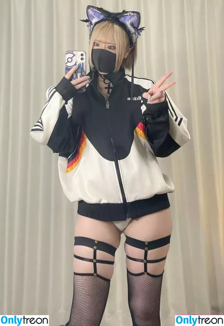 Fuyujiri Bonu nude photo #0177 (bour.bon_)