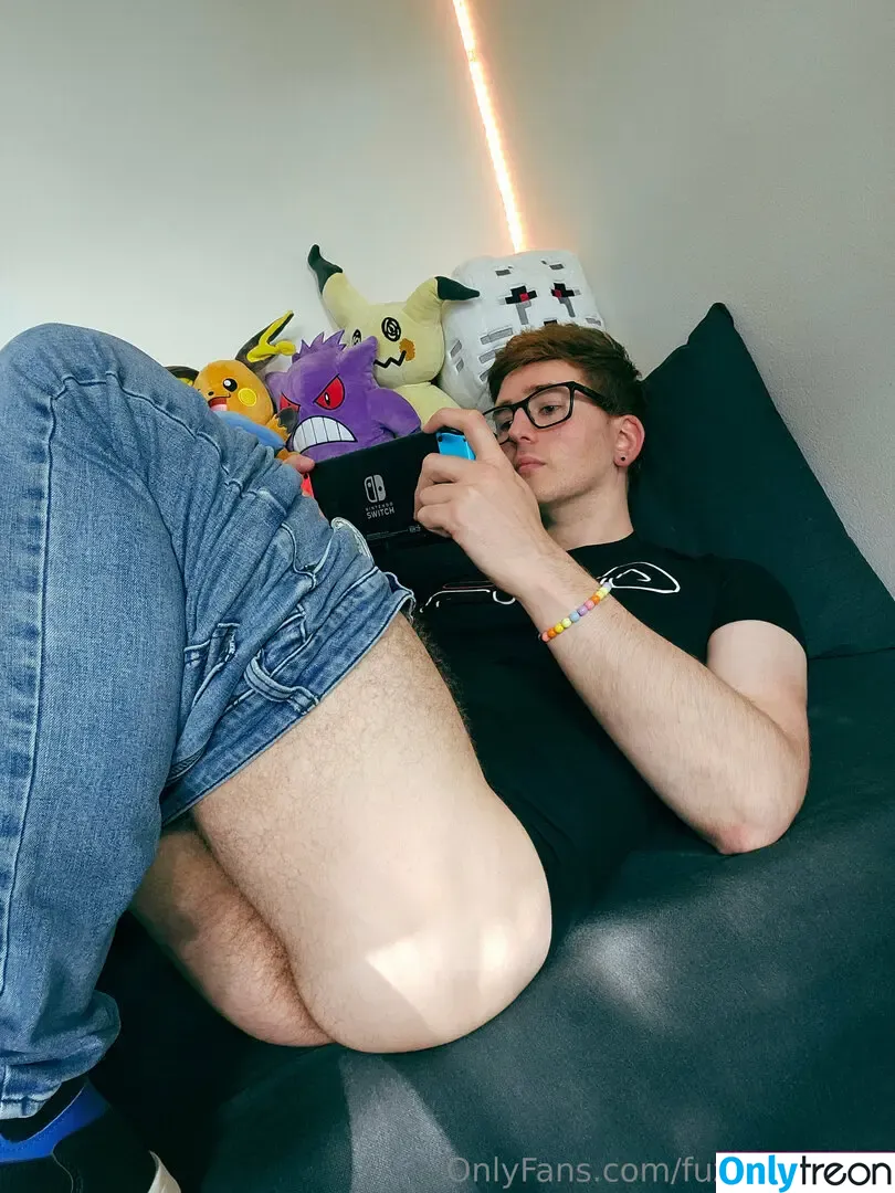 fuzzietwinkie nude photo #0006 (fuzzietwinkie)