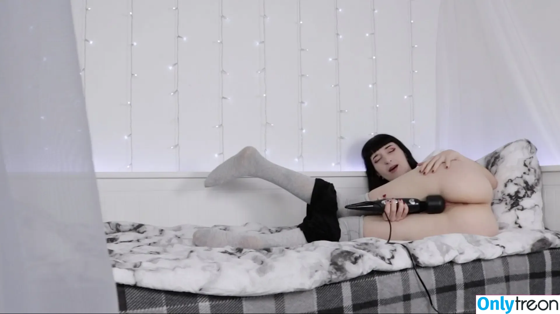 Fxturewars nude photo #0037 (Daddyslittlegirl / Persephonepink)