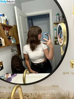 Gabbie Hanna / gabbie_hanna / gabbiehanna / youtuber nude photo #0293