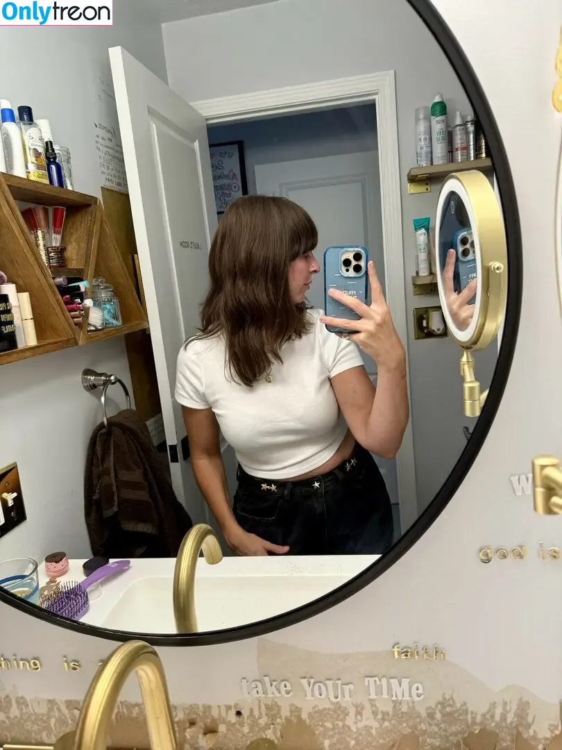 Gabbie Hanna nude photo #0293 (gabbie_hanna / gabbiehanna / youtuber)