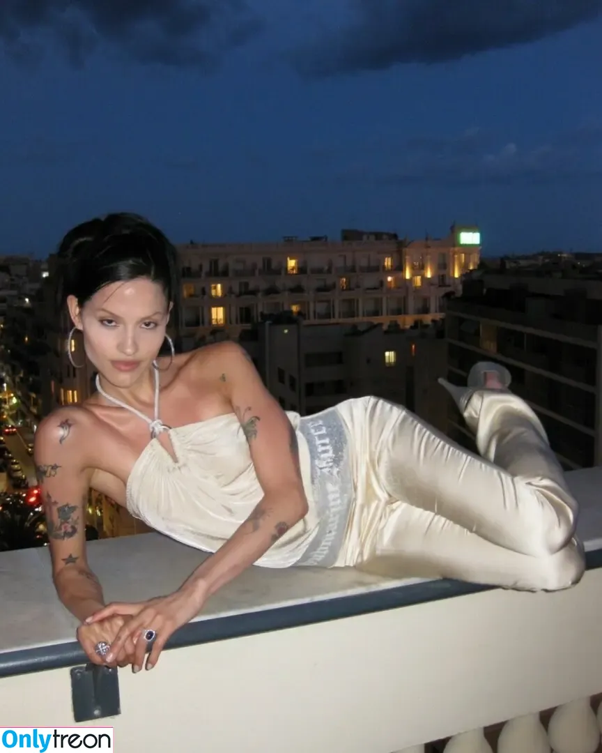 gabbriette nude photo #0027 (gabbriettebb)