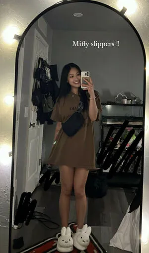 Gabby.hua / Gabby Hua nude photo #0042