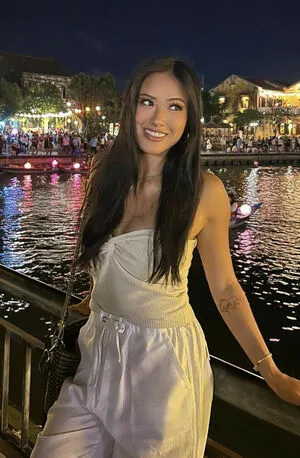 Gabby.hua / Gabby Hua nude photo #0112