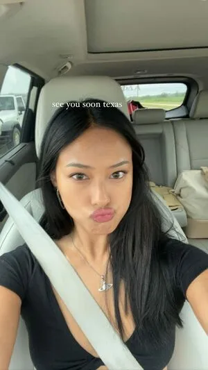 Gabby.hua / Gabby Hua nude photo #0125