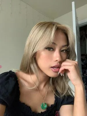 Gabby.hua / Gabby Hua nude photo #0300