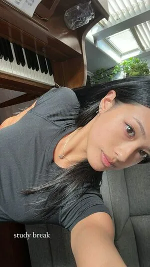 Gabby.hua / Gabby Hua nude photo #0320