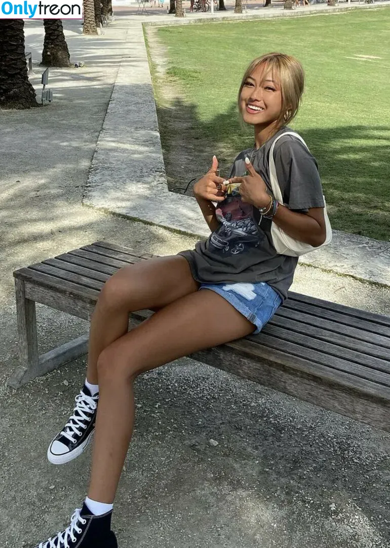 Gabby.hua nude photo #0003 (Gabby Hua)