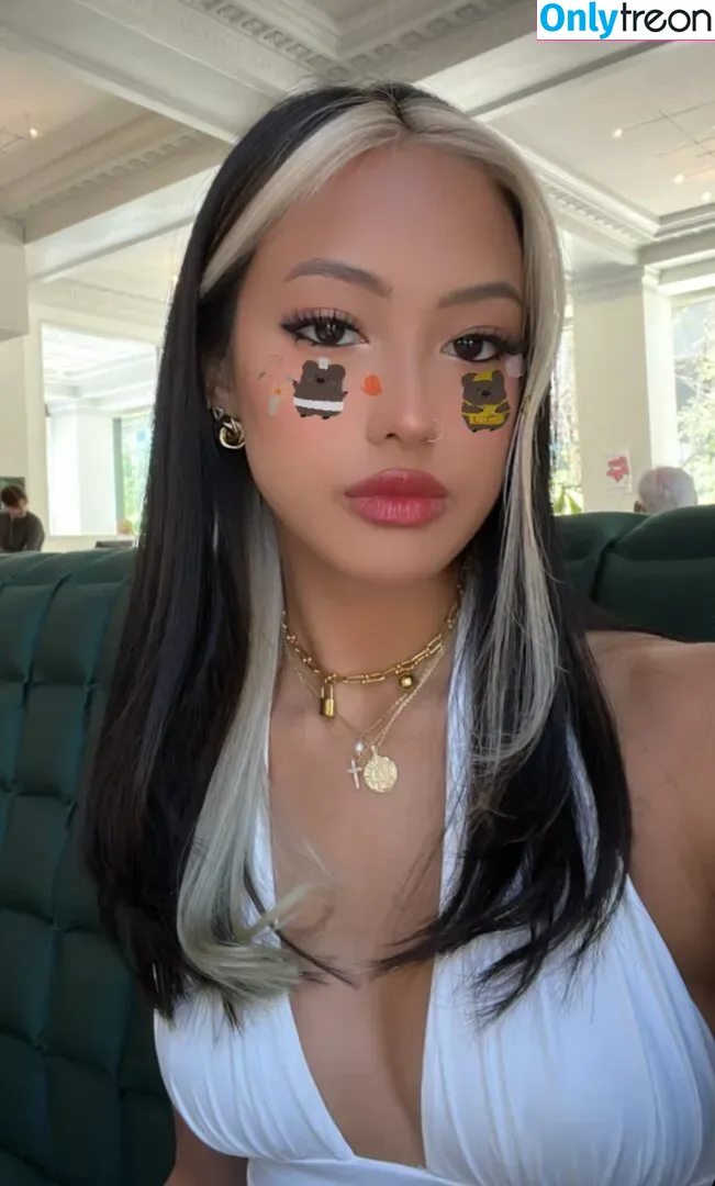 Gabby.hua nude photo #0022 (Gabby Hua)