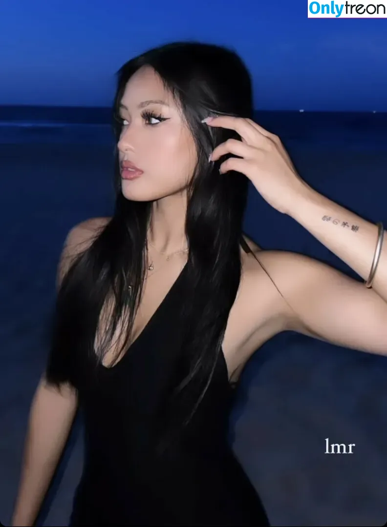 Gabby.hua nude photo #0111 (Gabby Hua)