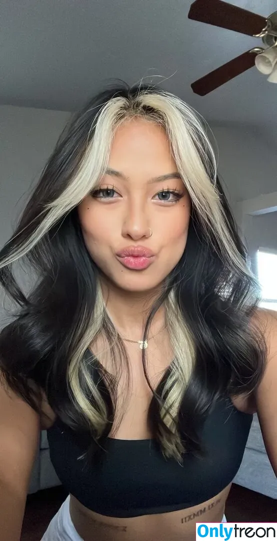 Gabby.hua nude photo #0305 (Gabby Hua)