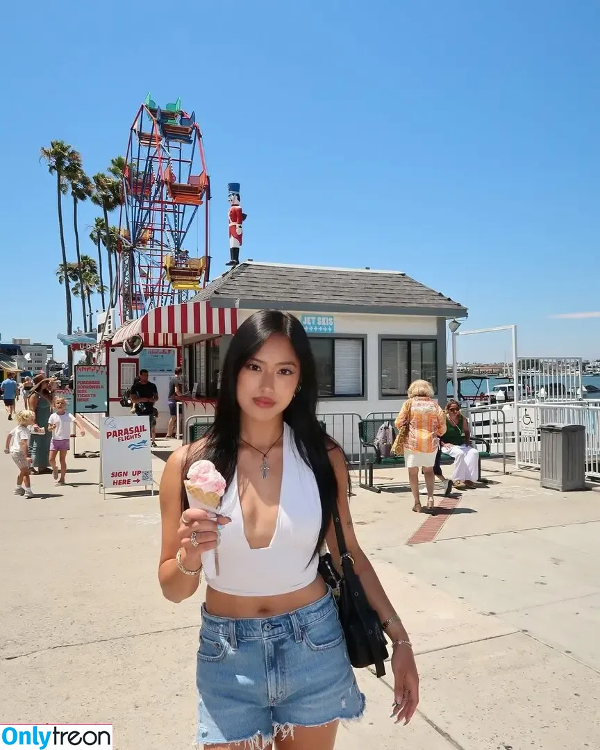 Gabby.hua nude photo #0915 (Gabby Hua)