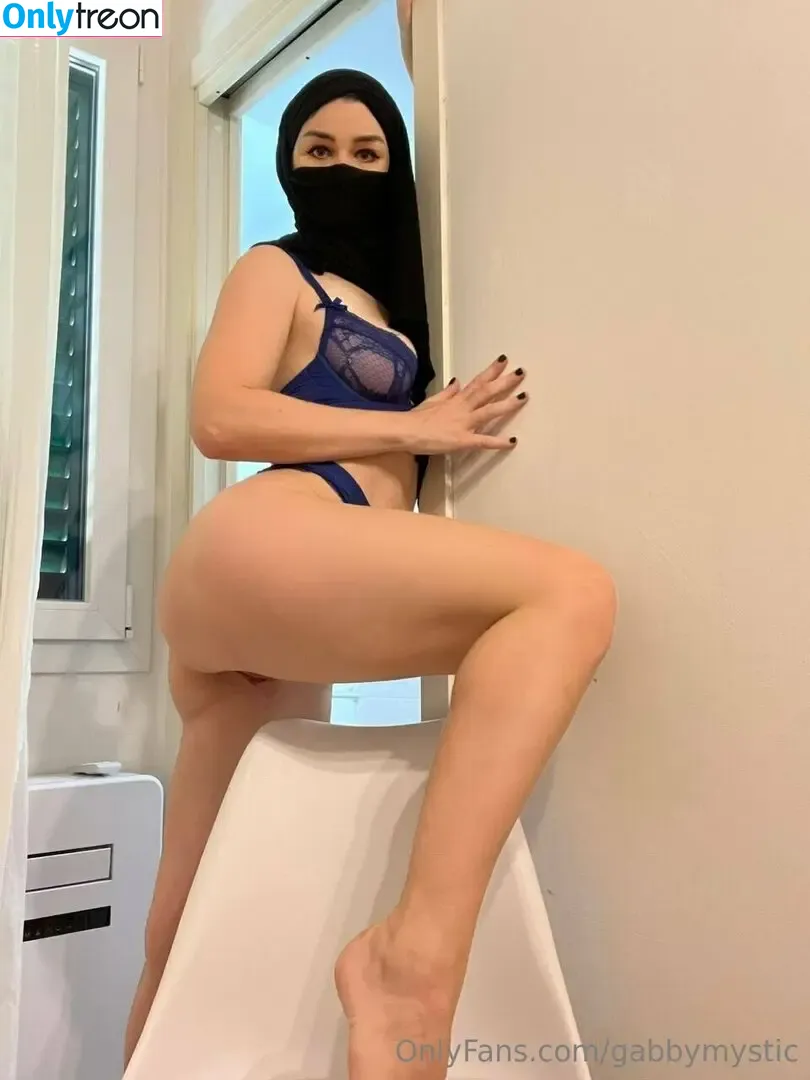 gabbymystic nude photo #0059 (gabspetito)