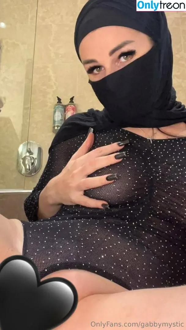 gabbymystic nude photo #0063 (gabspetito)